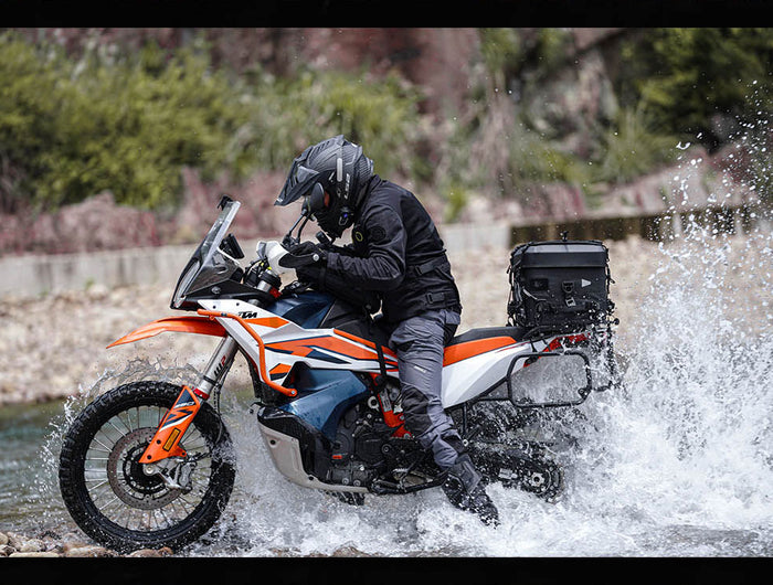 <h1><br/>Motorcycle Luggage </h1><h1>Fortress Series </h1>