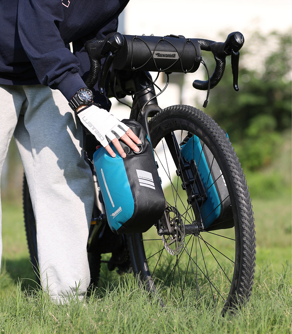 2.4 Liter Waterproof Handlebar Roll Bag