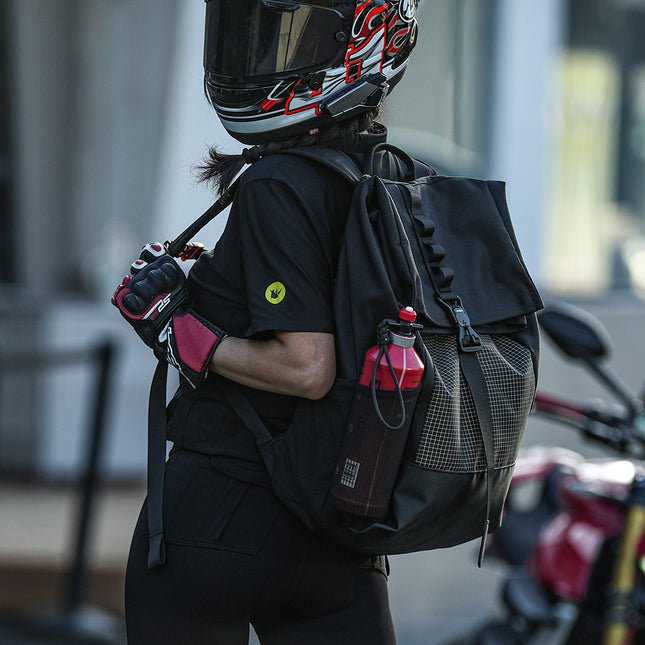 Rhinowalk MBB3001 motorcycle helmet backpack riding scene 2
