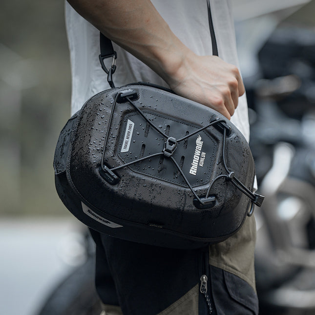 Rhinowalk Kunlun MKL2101 magnetic tank bag motorcycle lifestyle view 4